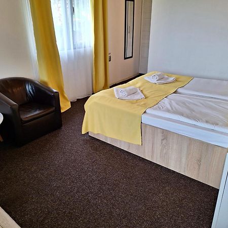 Pensiunea Tinelu Brasov Săcele エクステリア 写真